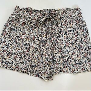 Madewell ~ pretty floral faux wrap shorts ~ size S